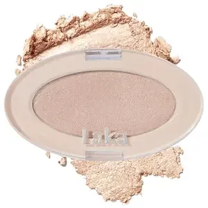 Laka Dream Beam Highlighter, 2.8g/0.09oz, Hydrating Powderwith Hyaluronic Acid & Chamomile For Radiant, Long-Lasting Glow, Glass Skin, K-Beauty (#01 Natural Beam)